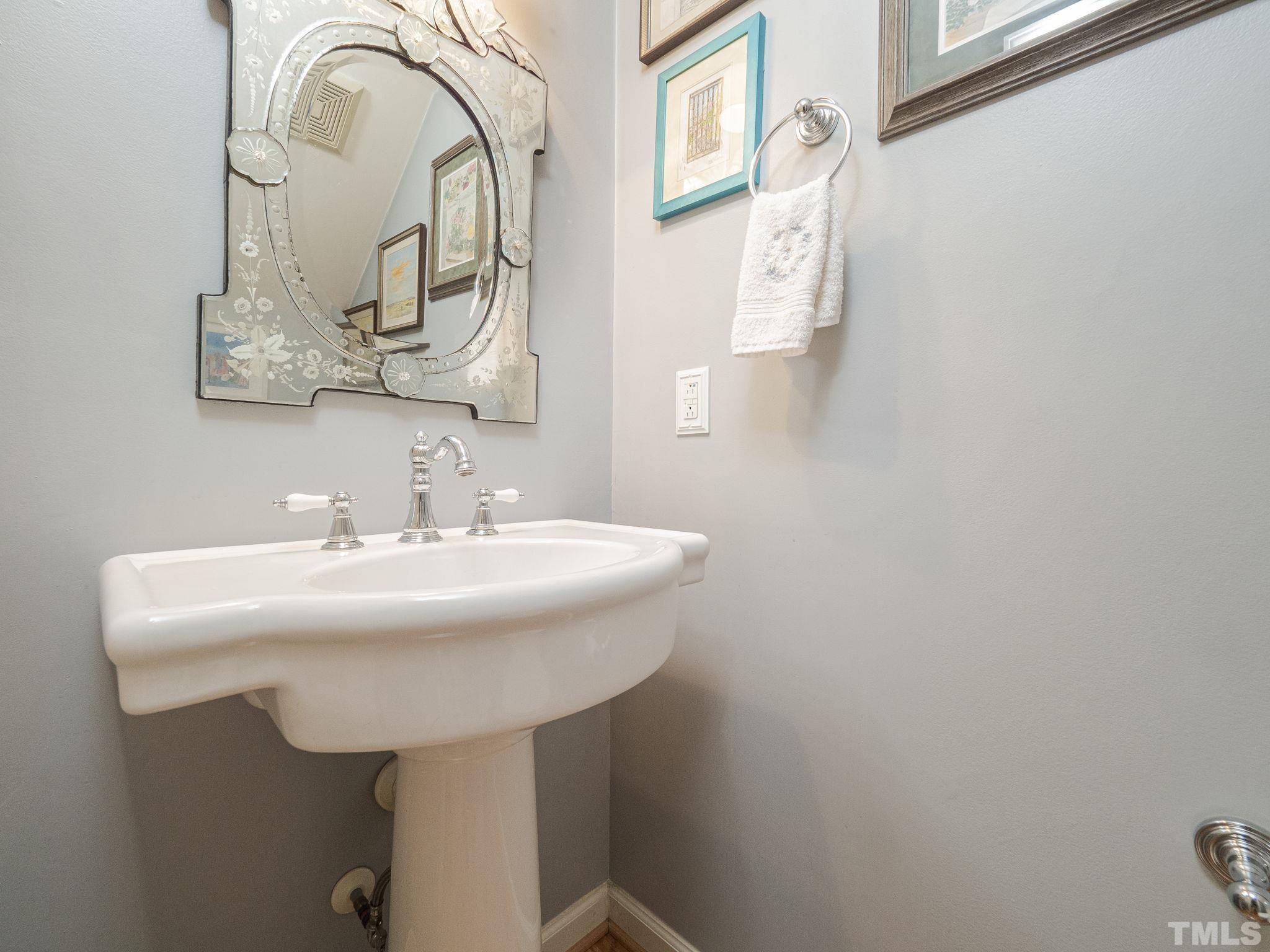 5417 Rhett Drive Raleigh, NC 27606 - Photo 16 of 20 Gallery Image 16