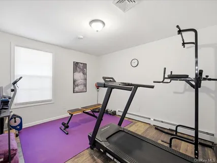 $899,000 | 3894 Nancy Lane, Seaford, NY 11783