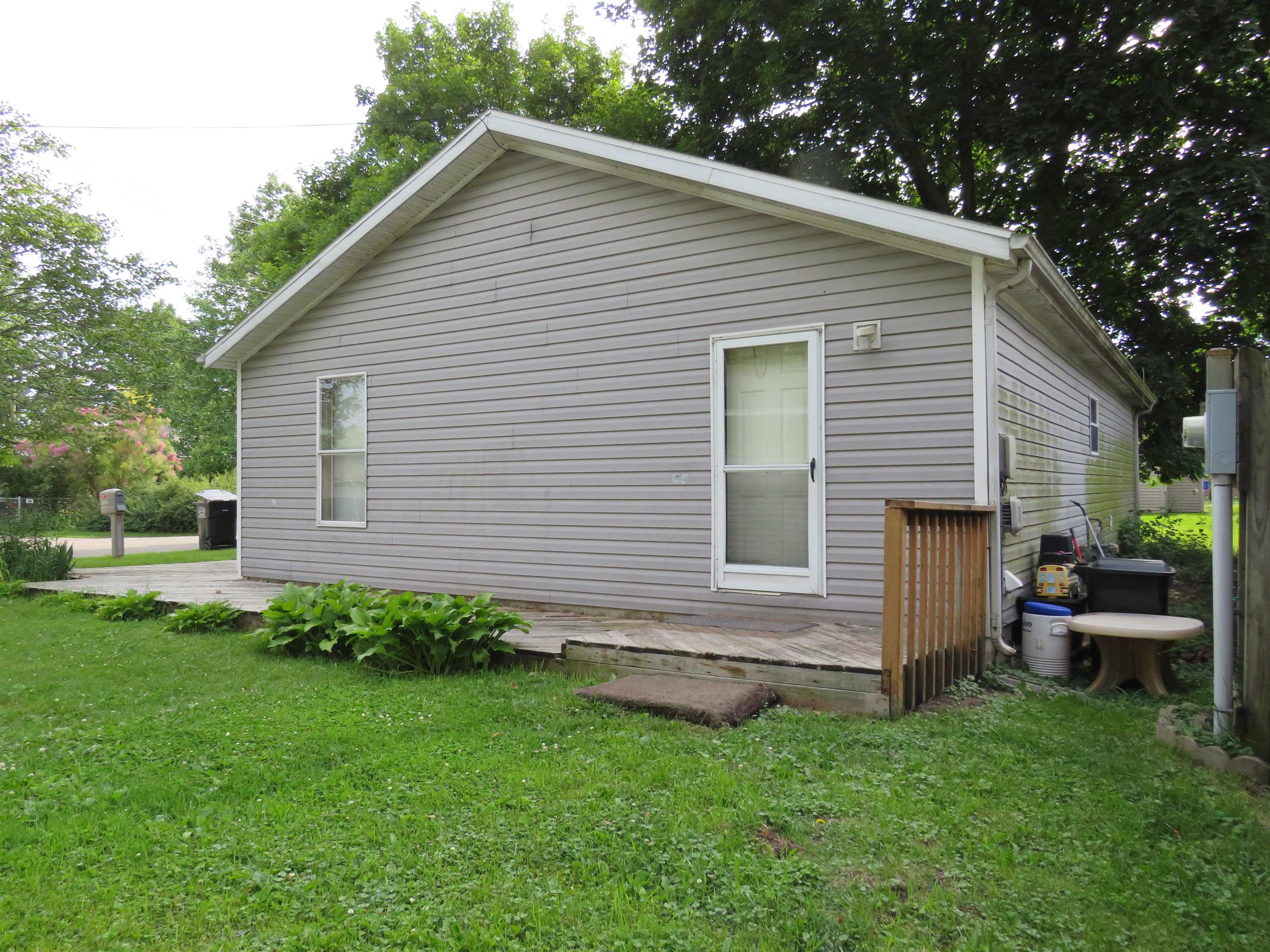 114 East 3rd Street Rochester, IN 46975 - Photo 4 of 20