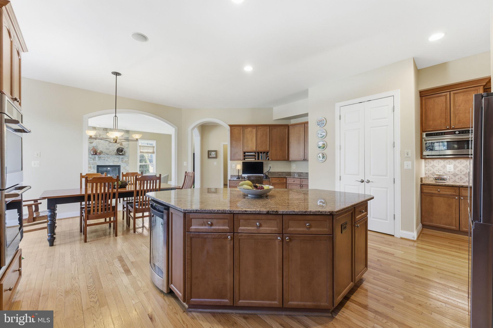 204 Lawson Road Southeast Leesburg, VA 20175 - Photo 16 of 84