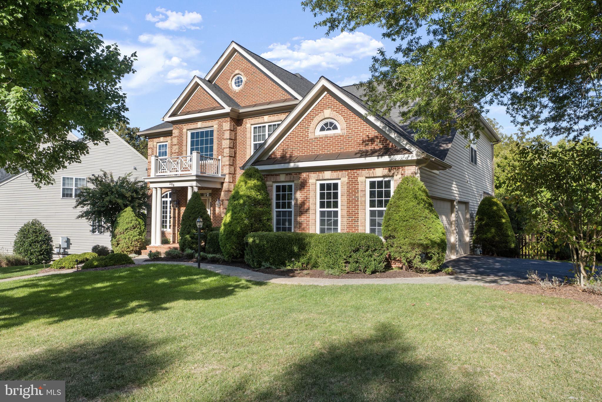 204 Lawson Road Southeast Leesburg, VA 20175 - Photo 2 of 84