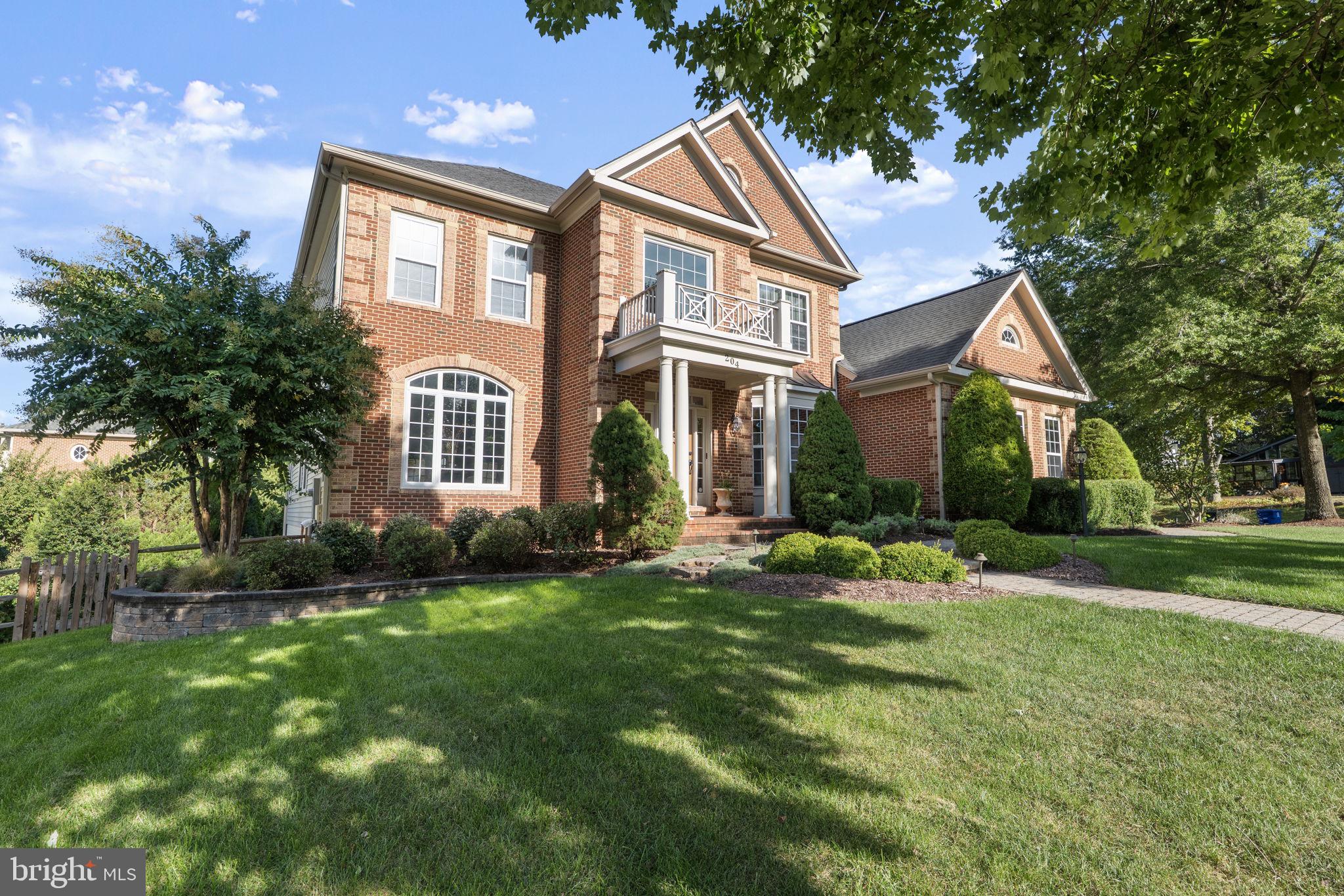 204 Lawson Road Southeast Leesburg, VA 20175 - Photo 3 of 84