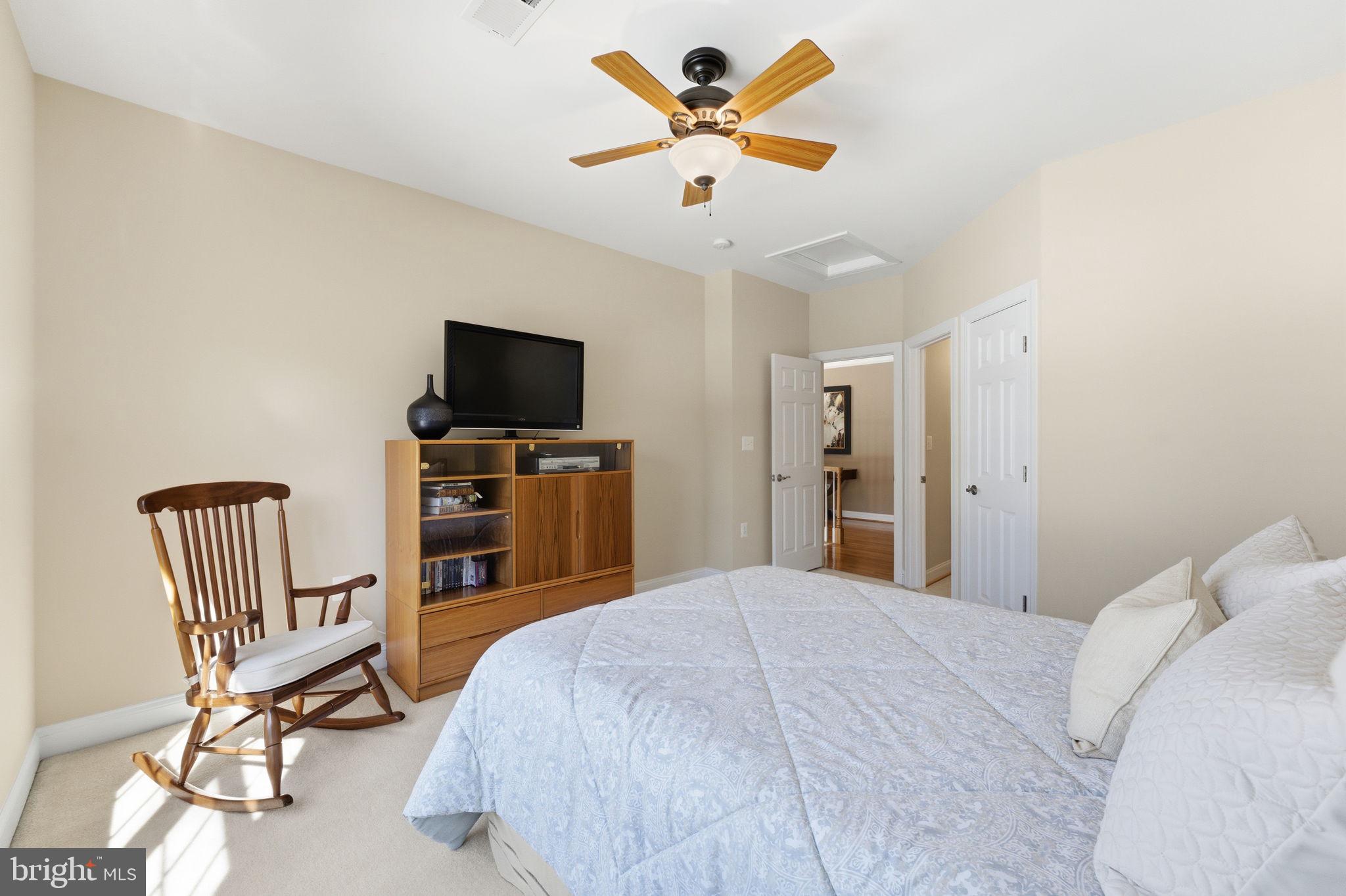 204 Lawson Road Southeast Leesburg, VA 20175 - Photo 37 of 84