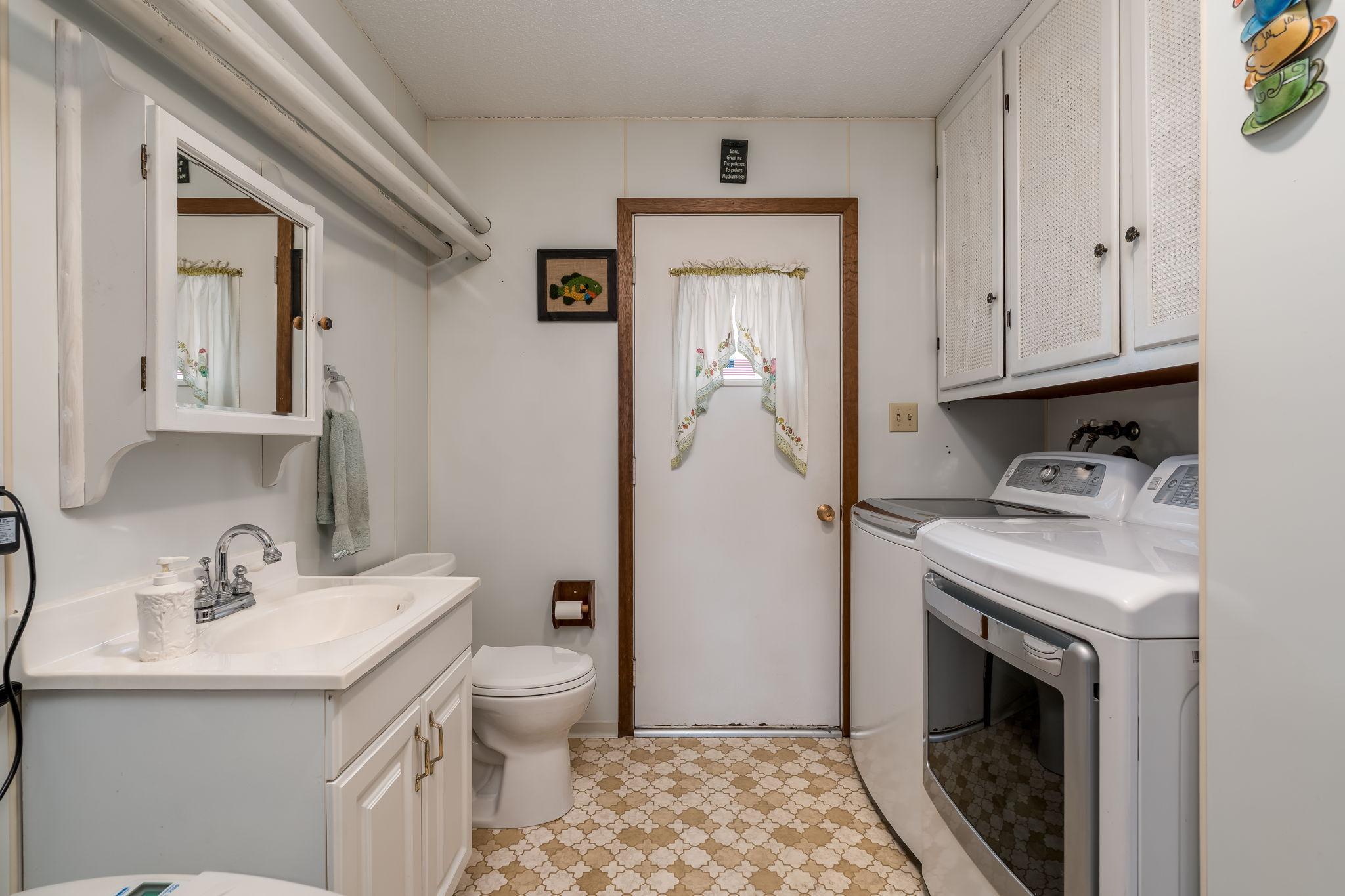 17009 Dickenson Lane Waterville, MN 56096 - Photo 8 of 37