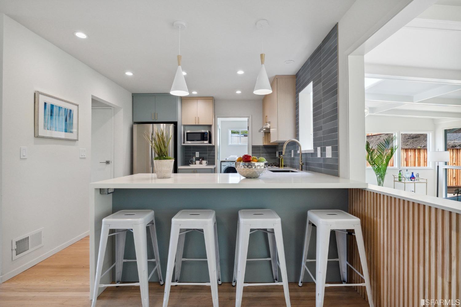 39 Idlewild Court Pacifica, CA 94044 - Photo 16 of 79