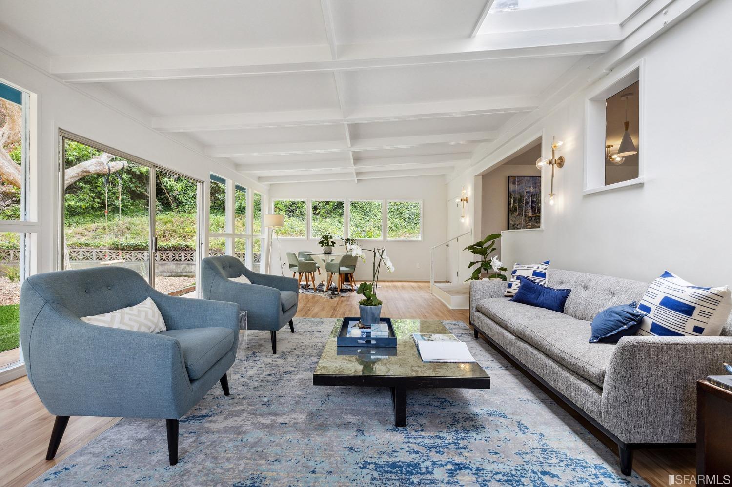 39 Idlewild Court Pacifica, CA 94044 - Photo 41 of 79 a living room with furniture and a large window