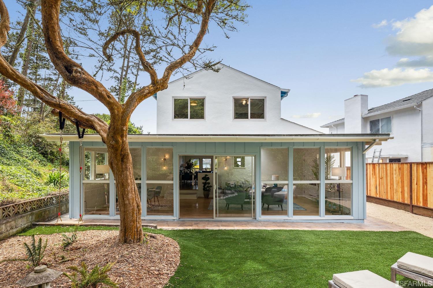 39 Idlewild Court Pacifica, CA 94044 - Photo 59 of 79 a front view of a house with a yard