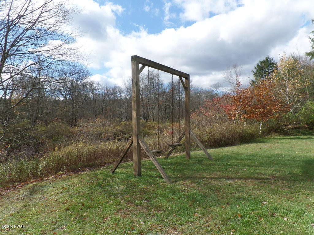 136 Sawmill Road Greentown, PA 18426 - Photo 31 of 40 Back Yard