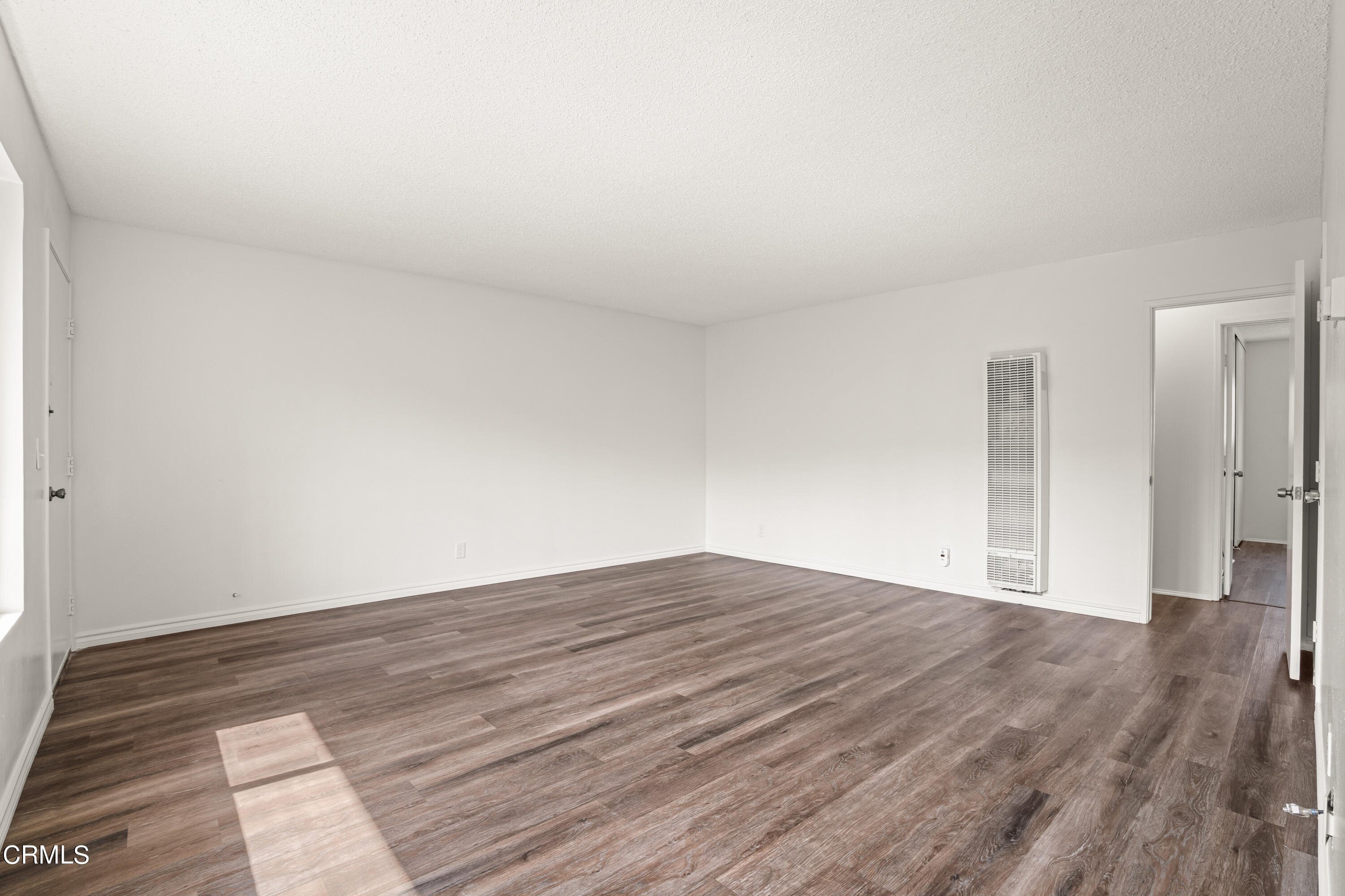 1925 Ginger Street, Unit 219 Oxnard, CA 93036 - Photo 3 of 21 Lots of Natural Light