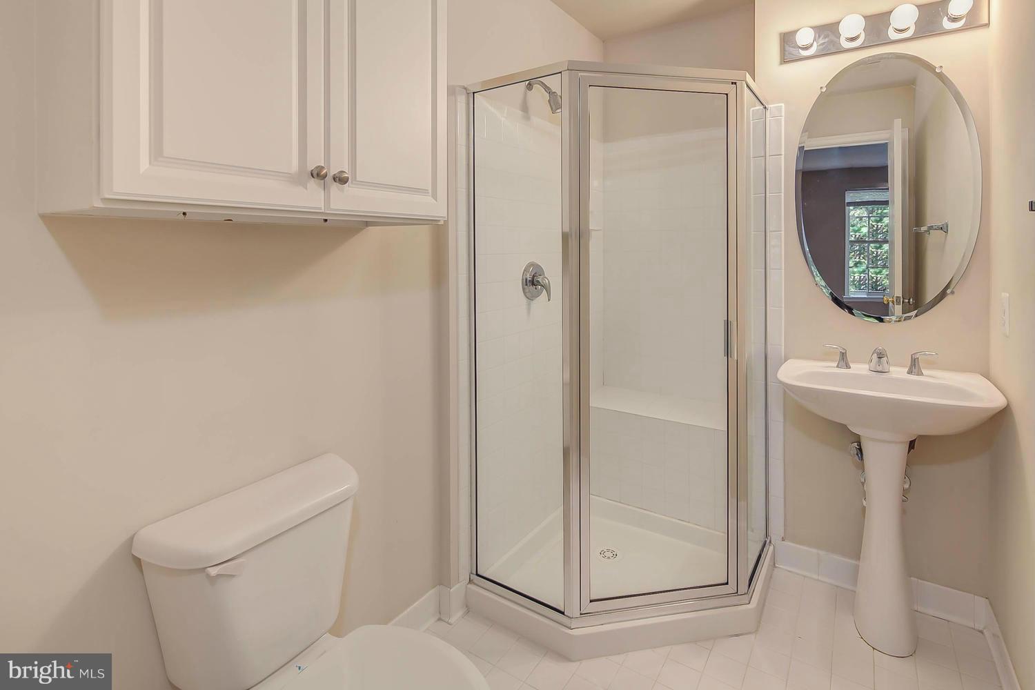 2314 Manor Spring Terrace Silver Spring, MD 20906 - Photo 20 of 30 Bath