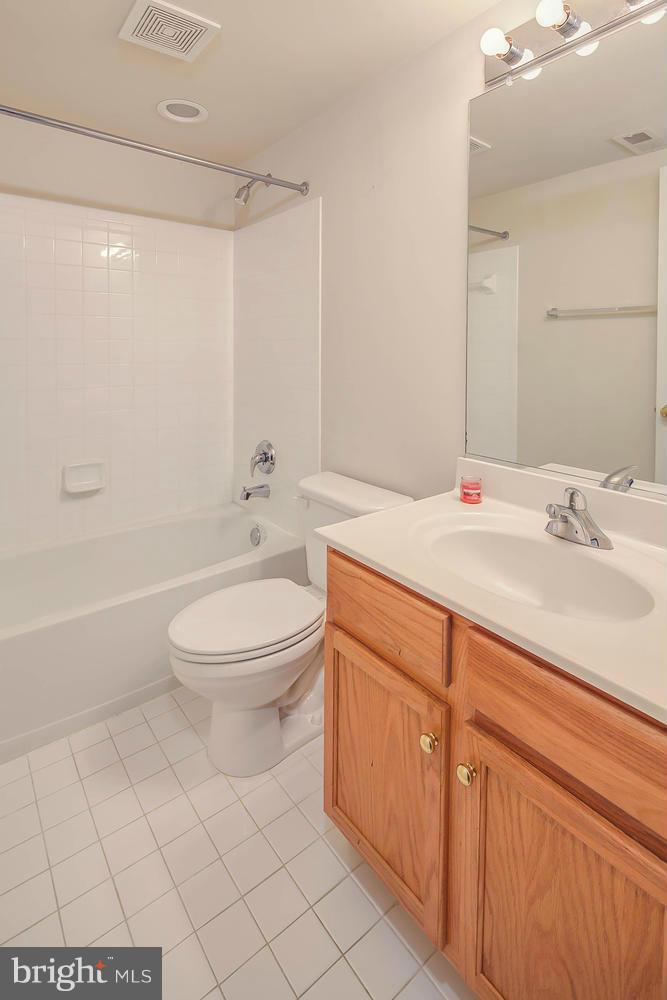 2314 Manor Spring Terrace Silver Spring, MD 20906 - Photo 27 of 30 Bath