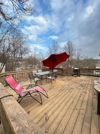 $379,999 | 110 Metro Trail, Hopatcong, NJ 07843