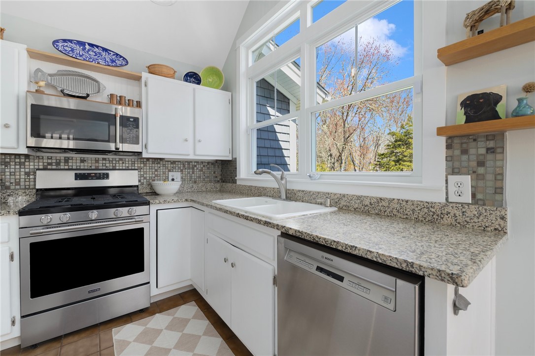 2 Colony Road Charlestown, RI 02813 - Photo 15 of 50