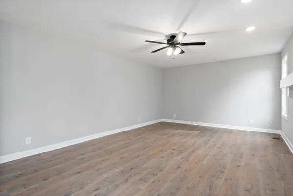 $2,350 | 2019 Ireland Way, Clarksville, TN 37042
