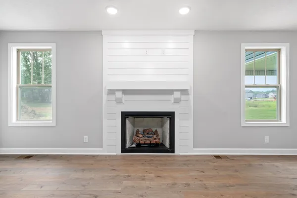 $2,350 | 2019 Ireland Way, Clarksville, TN 37042