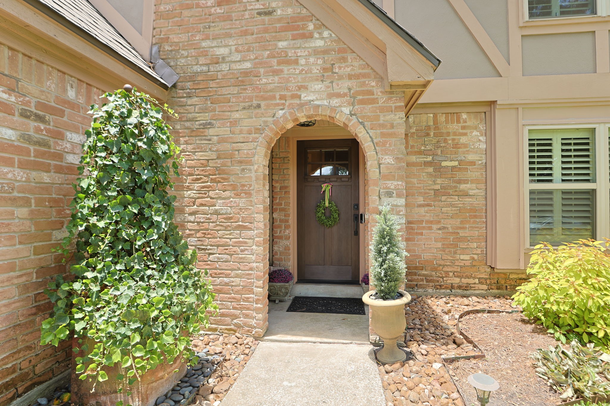 3414 Flaming Candle Drive Spring, TX 77388 - Photo 5 of 50 Welcoming Front Porch