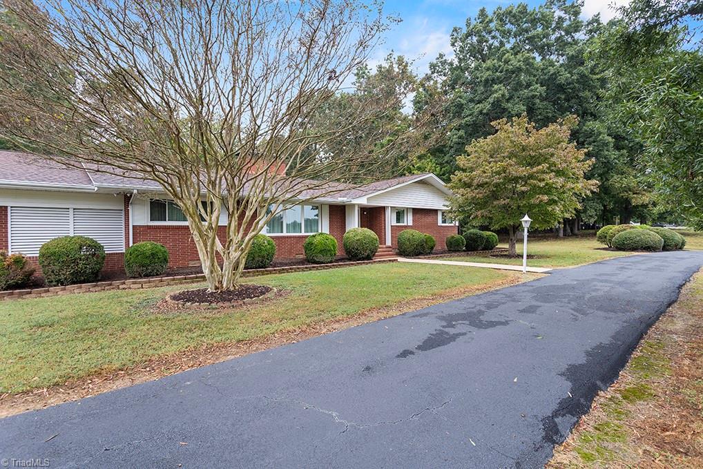 2543 Wicker Lovell Road Randleman, NC 27317 - Photo 4 of 44 Gallery Image 4