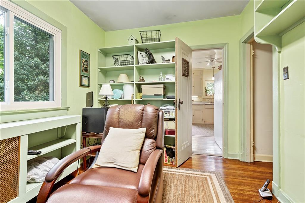 38 Wilkins Road Pittsburgh, PA 15221 - Photo 14 of 25 Gallery Image 14