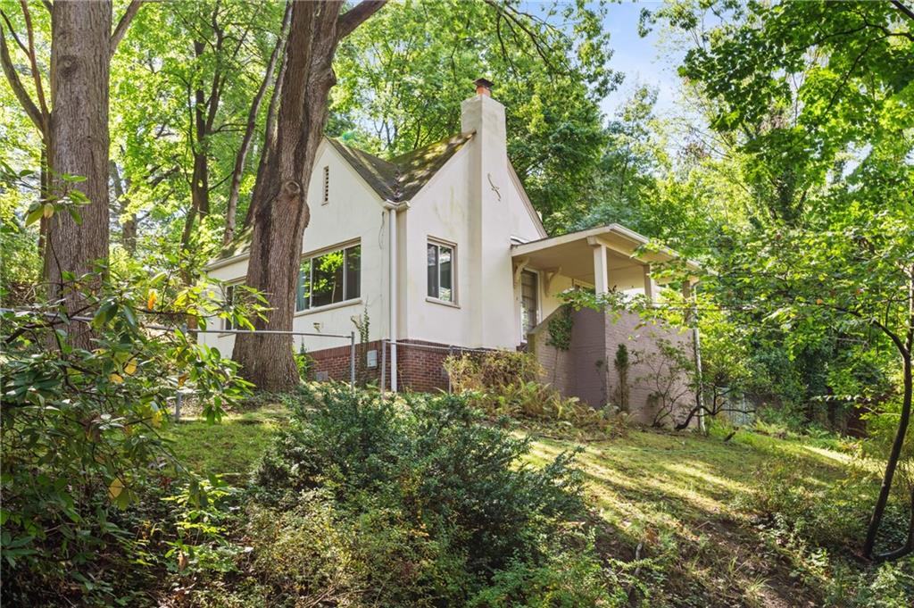 38 Wilkins Road Pittsburgh, PA 15221 - Photo 2 of 25 Gallery Image 2
