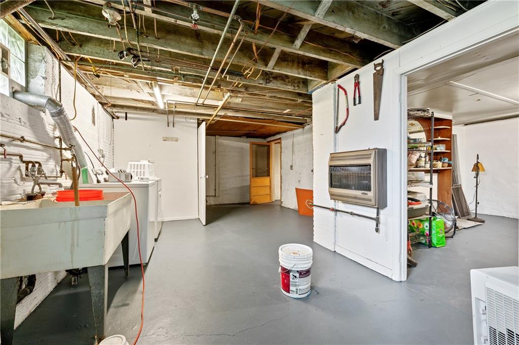 38 Wilkins Road Pittsburgh, PA 15221 - Photo 21 of 25 Gallery Image 21