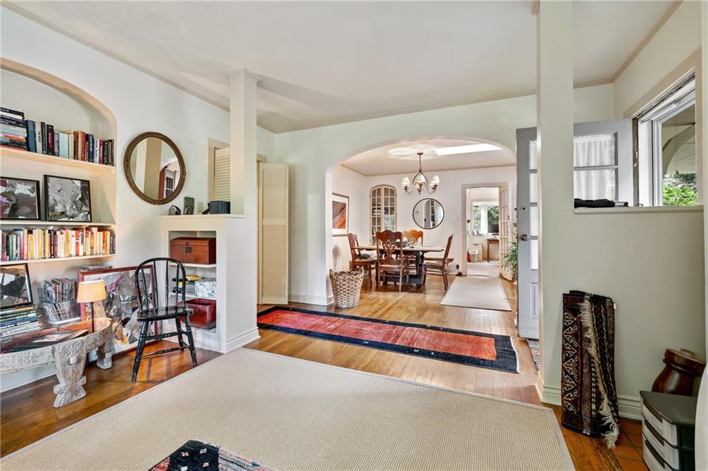 38 Wilkins Road Pittsburgh, PA 15221 - Photo 6 of 25 Gallery Image 6