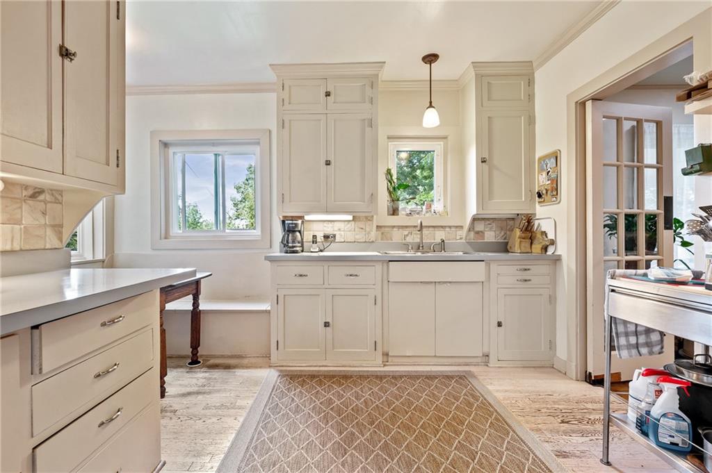 38 Wilkins Road Pittsburgh, PA 15221 - Photo 10 of 25 Gallery Image 10