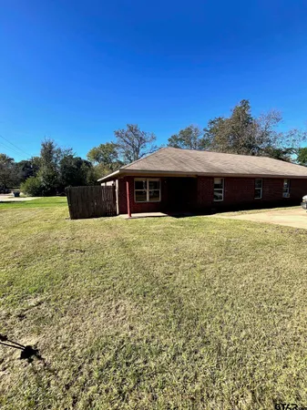 $1,295 | 105 South Beulah Street, Unit A, Troup, TX 75789