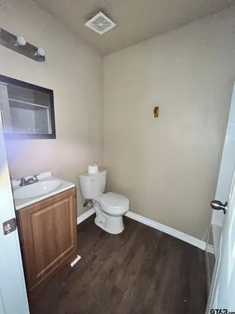 $1,250 | 105 South Beulah Street, Unit A, Troup, TX 75789