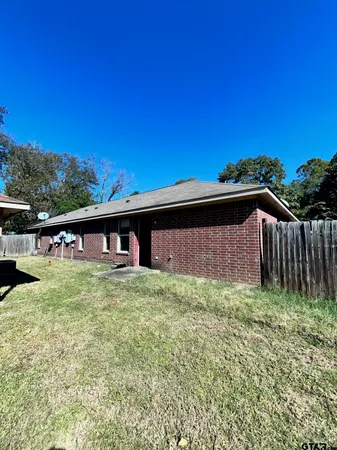 $1,250 | 105 South Beulah Street, Unit A, Troup, TX 75789