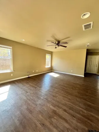 $1,295 | 105 South Beulah Street, Unit A, Troup, TX 75789