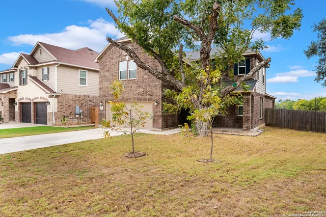 $425,000 | 26111 Costa Brava, Boerne, TX 78015