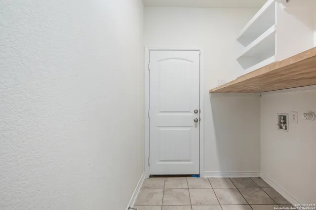 $425,000 | 26111 Costa Brava, Boerne, TX 78015