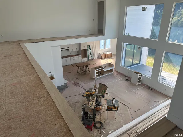 $1,799,900 | 24029 185th Street, Pleasant Valley, IA 52722