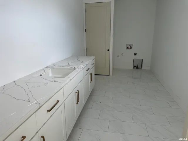 $1,799,900 | 24029 185th Street, Pleasant Valley, IA 52722