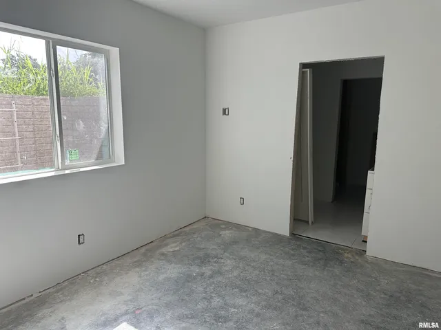 $1,799,900 | 24029 185th Street, Pleasant Valley, IA 52722