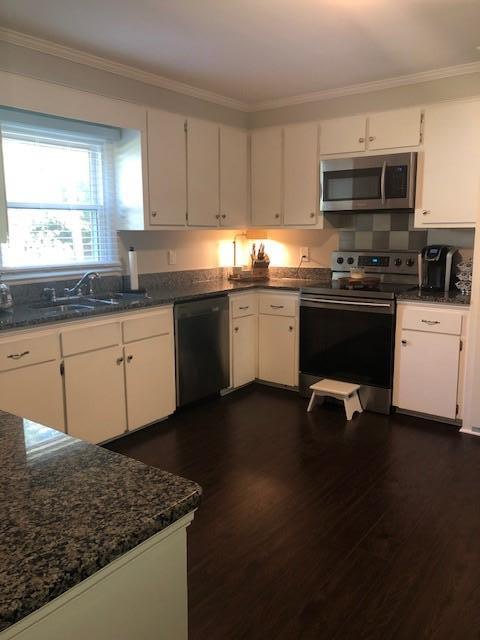 246 Old Grade Road Moncks Corner, SC 29461 - Photo 21 of 33 Kitchen 3