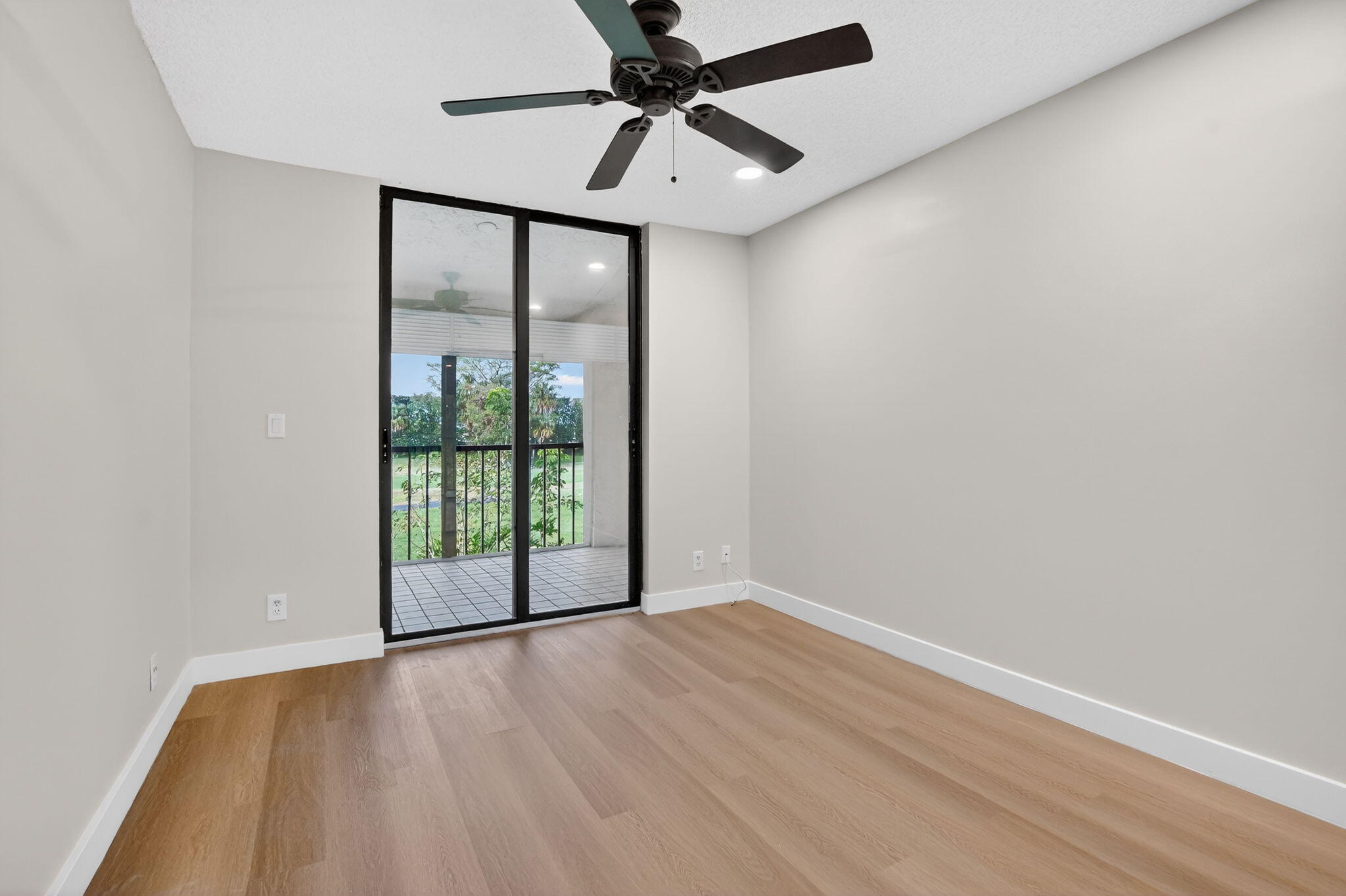 7818 La Mirada Drive, Unit 7818 Boca Raton, FL 33433 - Photo 23 of 45 3rd bedroom