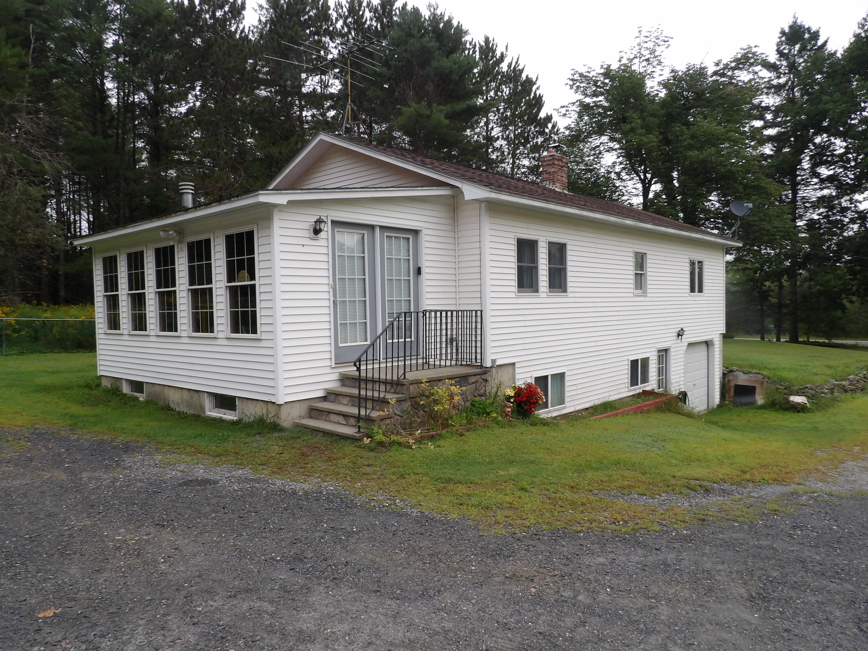 1274 Avenue Road Exeter, ME 04435 - Photo 3 of 20 100_1003