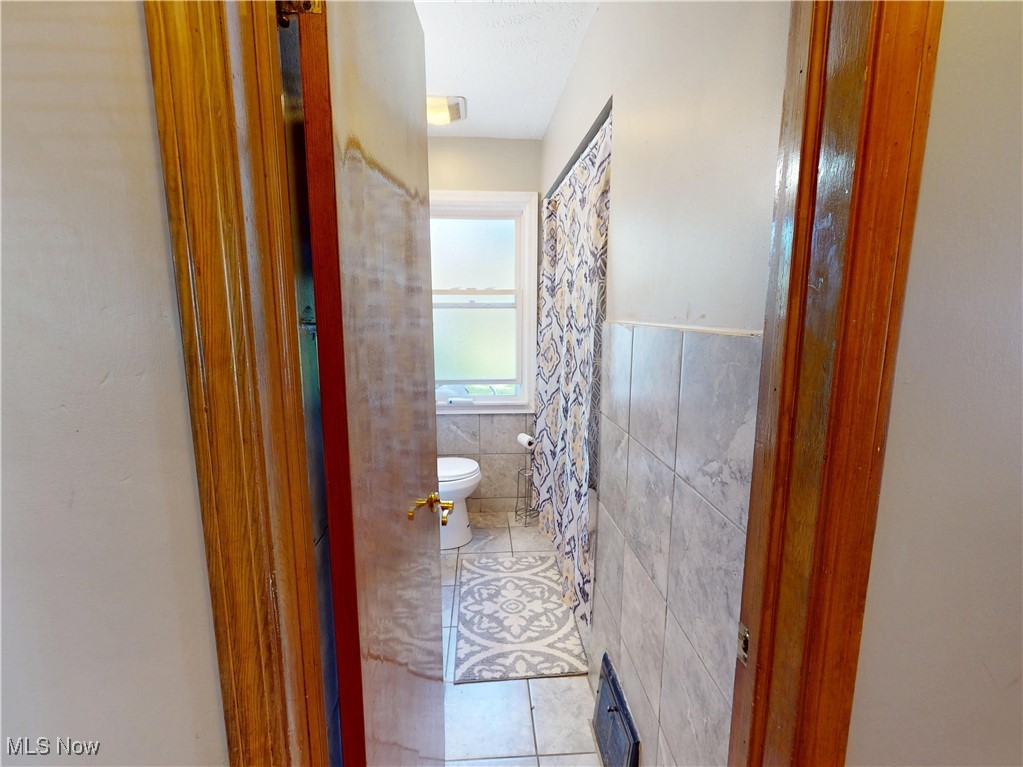 3882 Wallingford Road South Euclid, OH 44121 - Photo 13 of 34