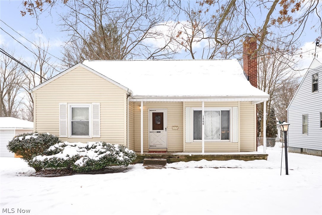 1940 Stabler Road Akron, OH 44313 - Photo 2 of 15