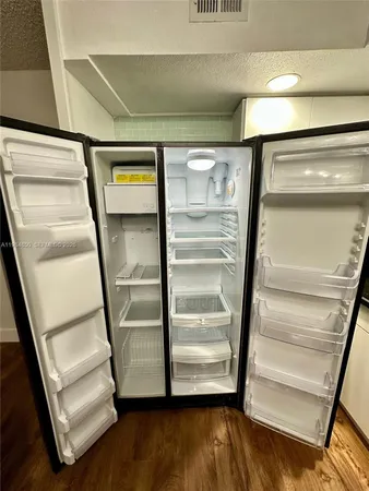 $2,400 | Isles at Lago Mar Condominium, Sunrise, FL 33325