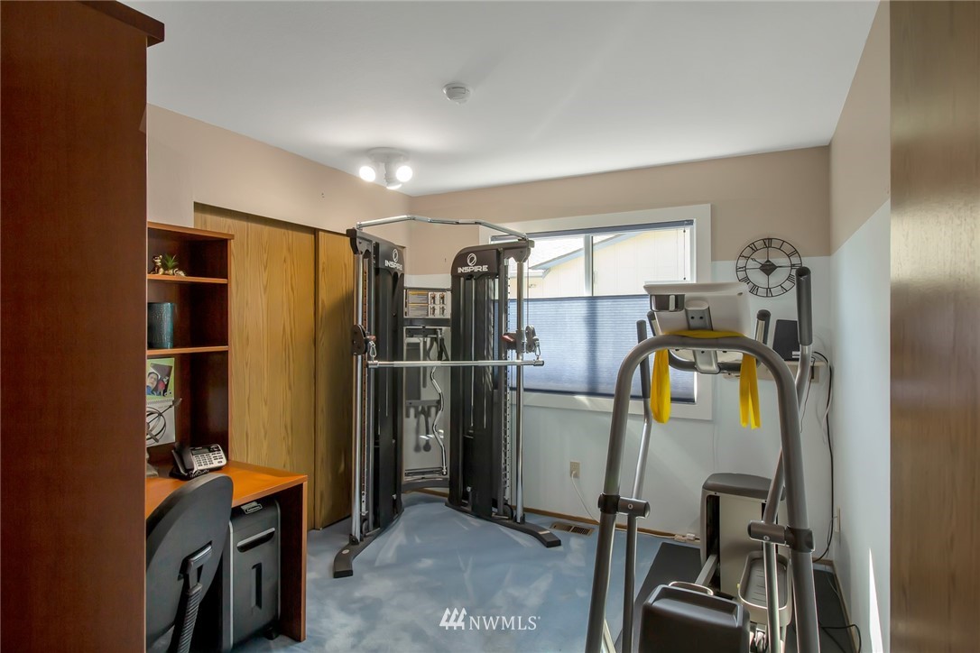 21600 Vine Road Brier, WA 98036 - Photo 11 of 16 Gallery Image 11