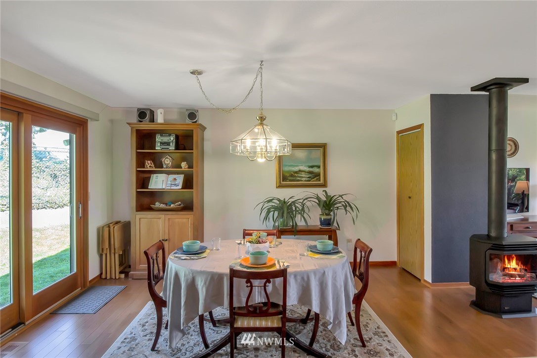 21600 Vine Road Brier, WA 98036 - Photo 12 of 16 Gallery Image 12