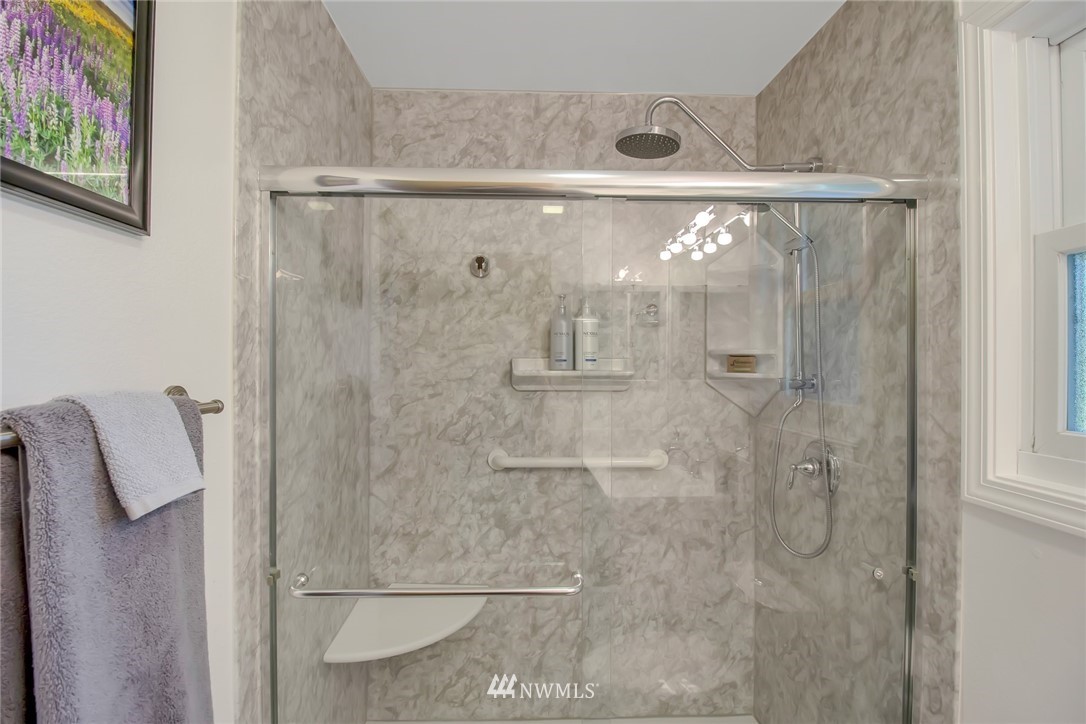 21600 Vine Road Brier, WA 98036 - Photo 16 of 16 Gallery Image 16
