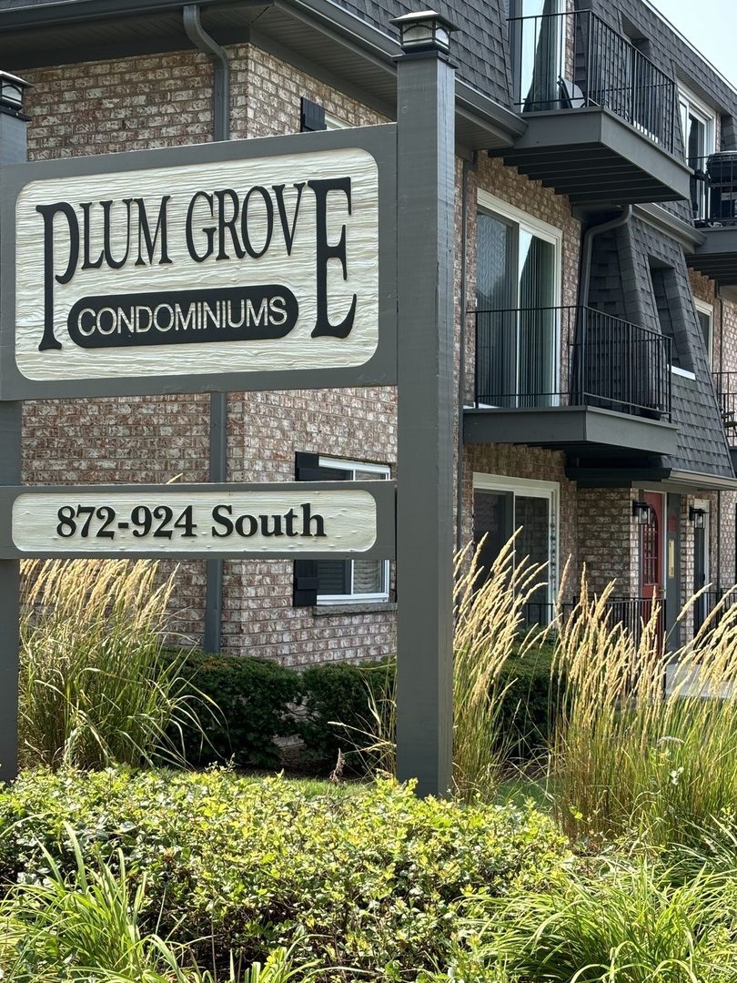 912 South Plum Grove Road, Unit 121 Palatine, IL 60067 - Photo 5 of 16