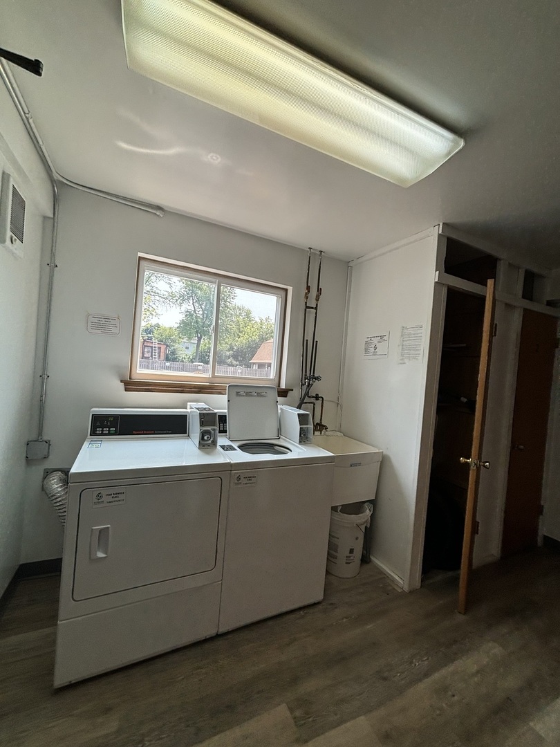 912 South Plum Grove Road, Unit 121 Palatine, IL 60067 - Photo 7 of 16