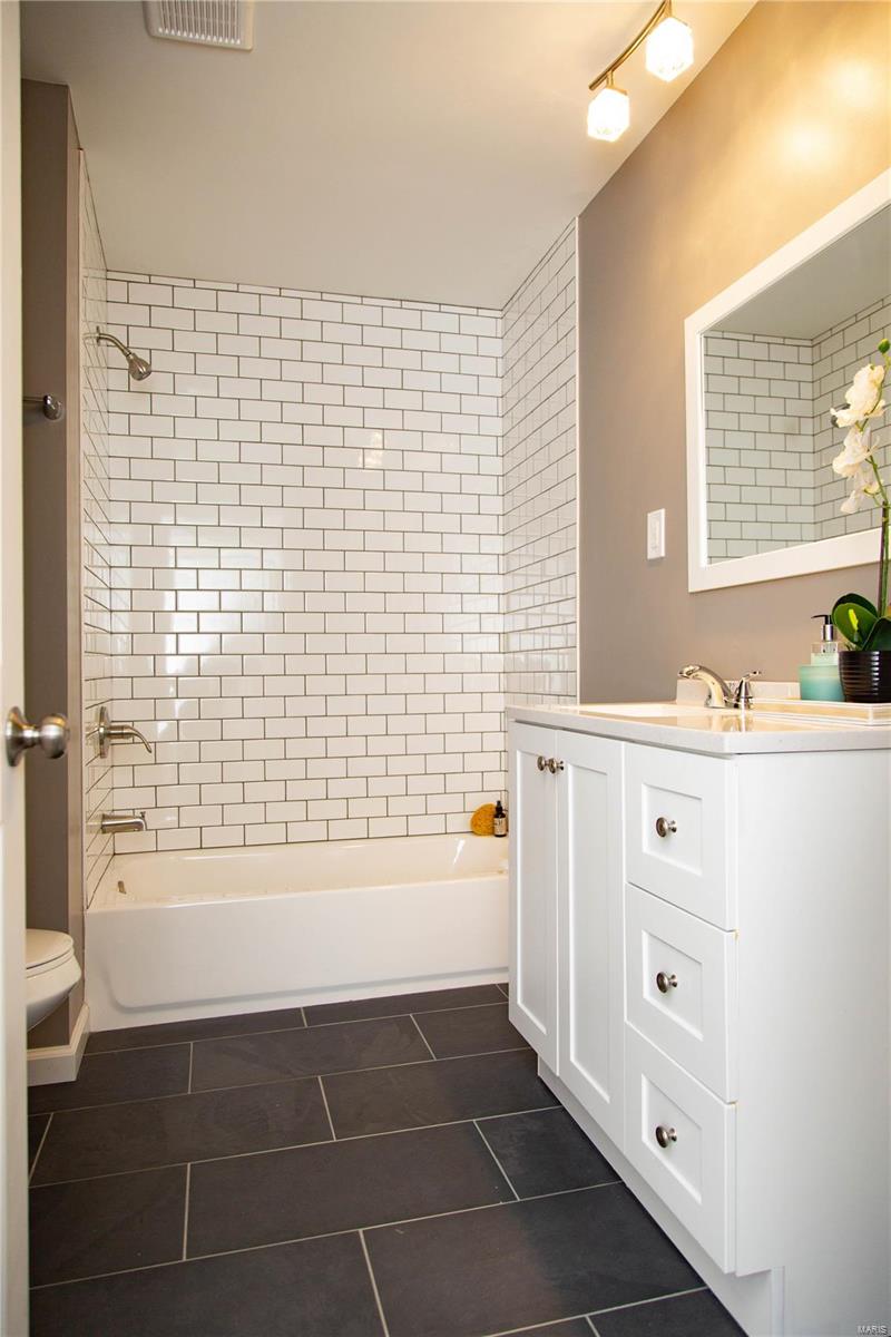 2485 Fair Acres Road St. Louis, MO 63136 - Photo 17 of 26 Gallery Image 17