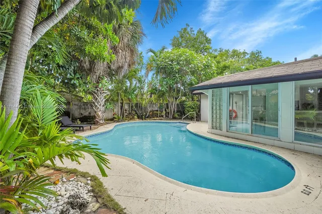 $899,000 | 5451 Northeast 22nd Avenue, Fort Lauderdale, FL 33308