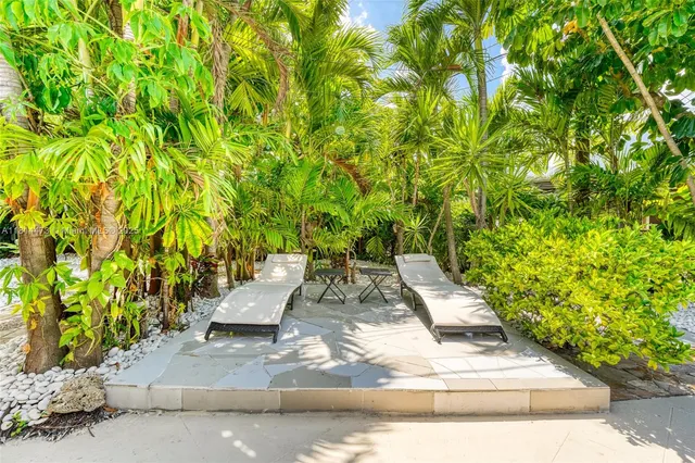 $899,000 | 5451 Northeast 22nd Avenue, Fort Lauderdale, FL 33308