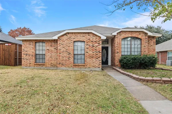 $2,300 | 983 Downey Drive, Lewisville, TX 75067